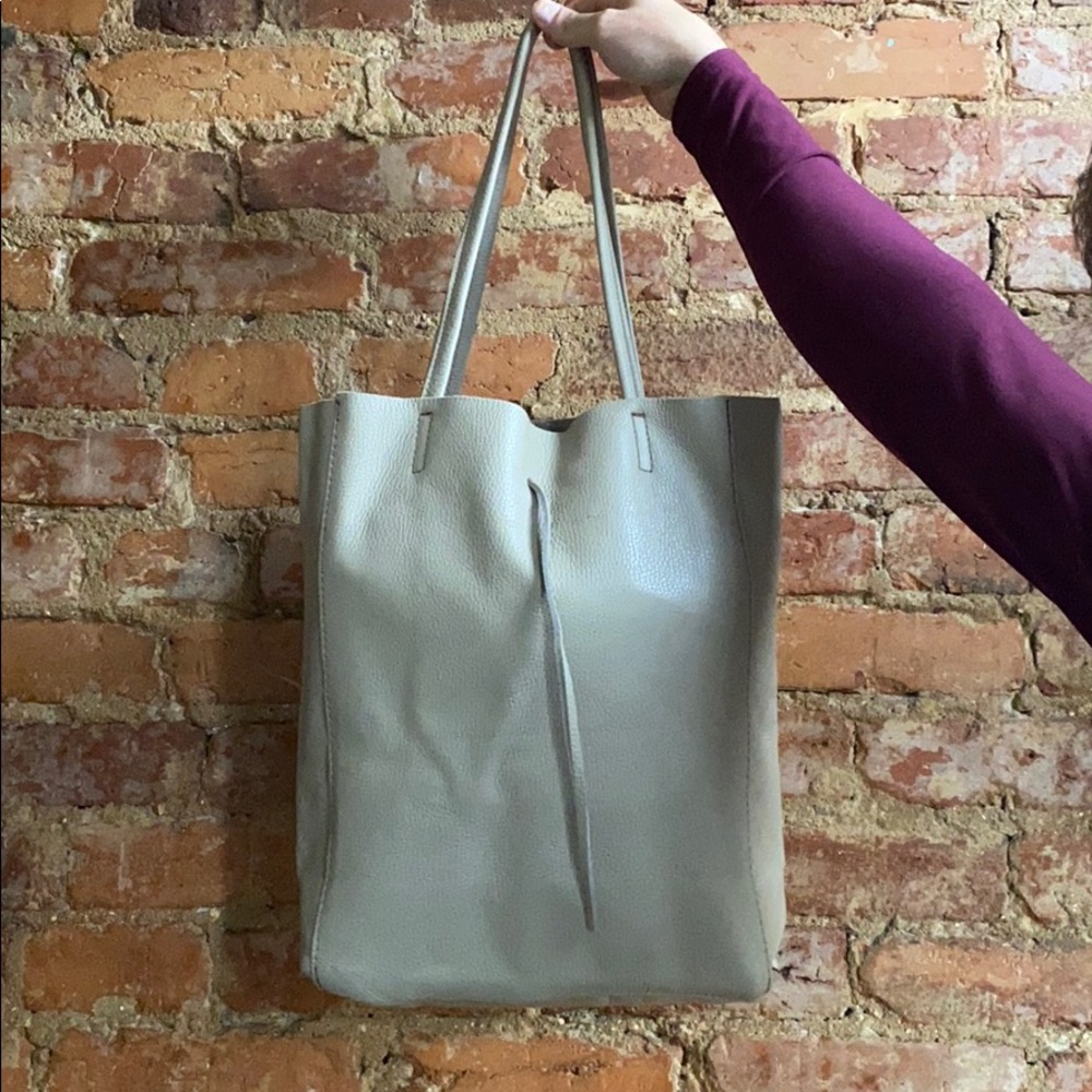 🇮🇹 Tote Bag Crafted in Italy - New; Never Worn